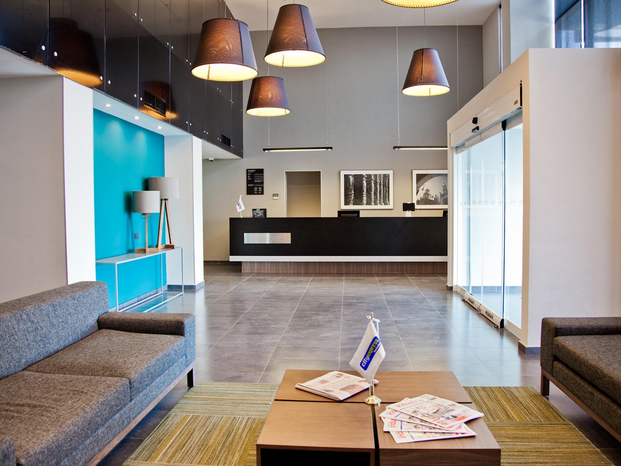 City Express By Marriott Salamanca Exterior photo