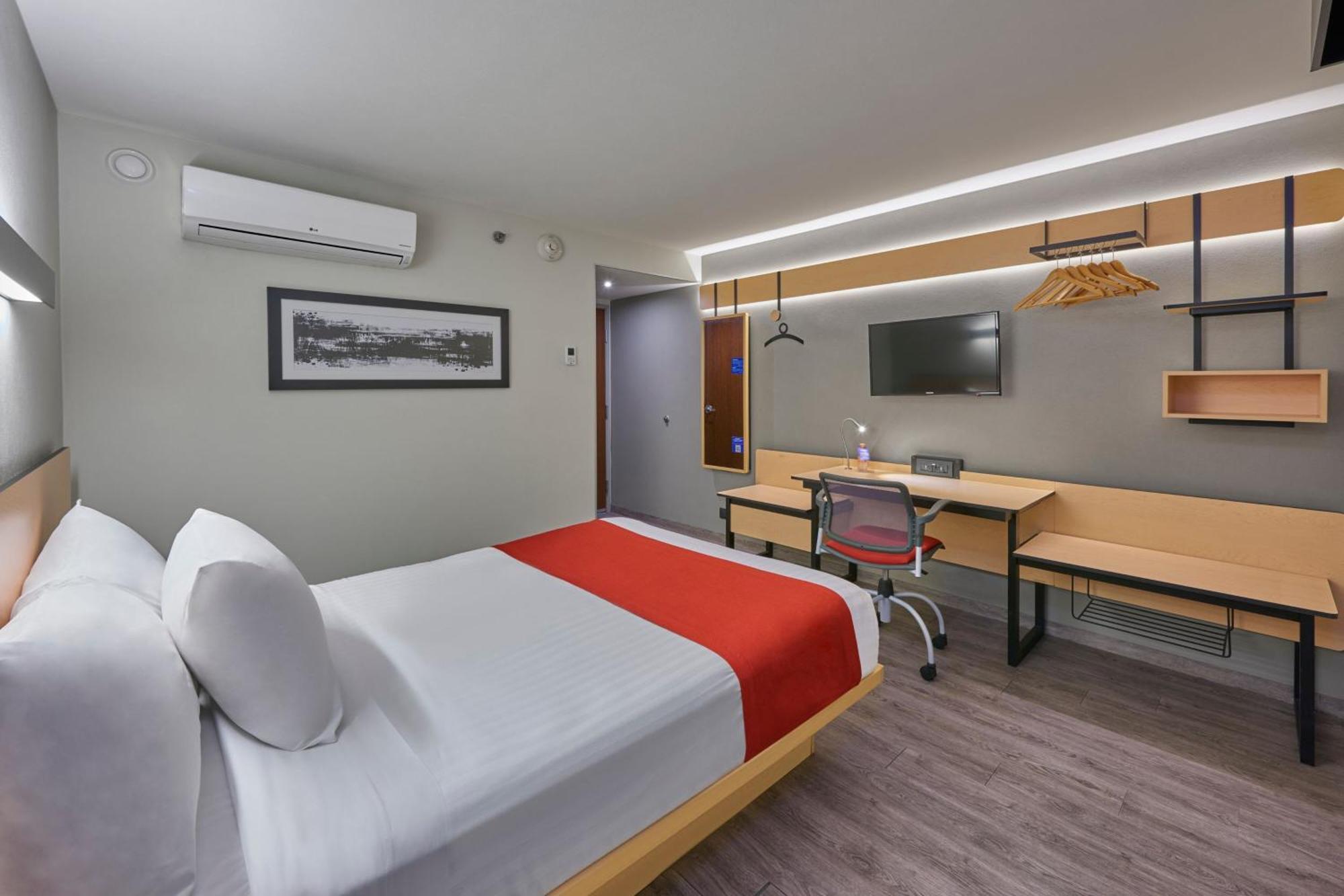 City Express By Marriott Salamanca Exterior photo