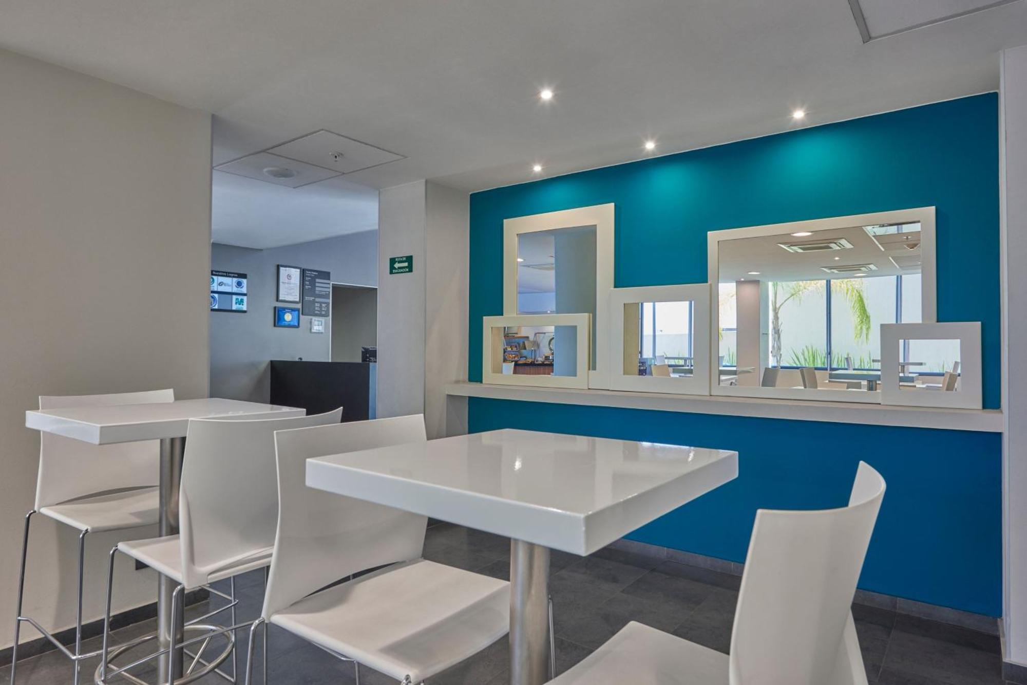 City Express By Marriott Salamanca Exterior photo