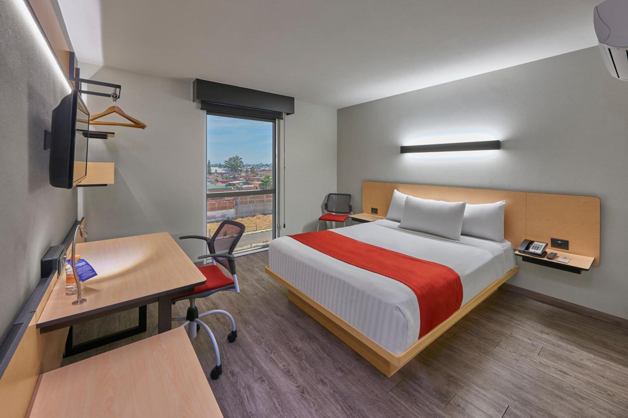 City Express By Marriott Salamanca Exterior photo